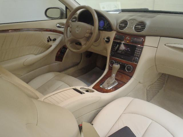 Mercedes-Benz CLK-Class 2009 photo 1