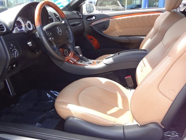 Mercedes-Benz CLK-Class 2009 photo 2