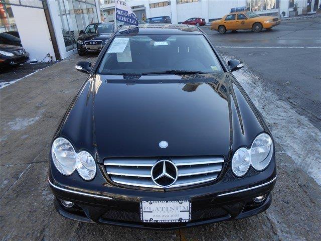 Mercedes-Benz CLK-Class 2009 photo 1