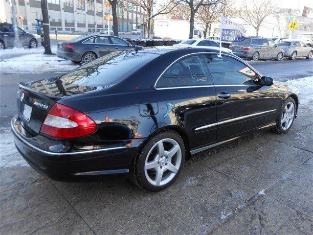 Mercedes-Benz CLK-Class 2009 photo 4