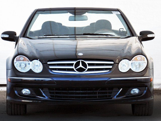 Mercedes-Benz CLK-Class 2009 photo 1