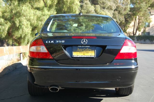 Mercedes-Benz CLK-Class 2009 photo 0