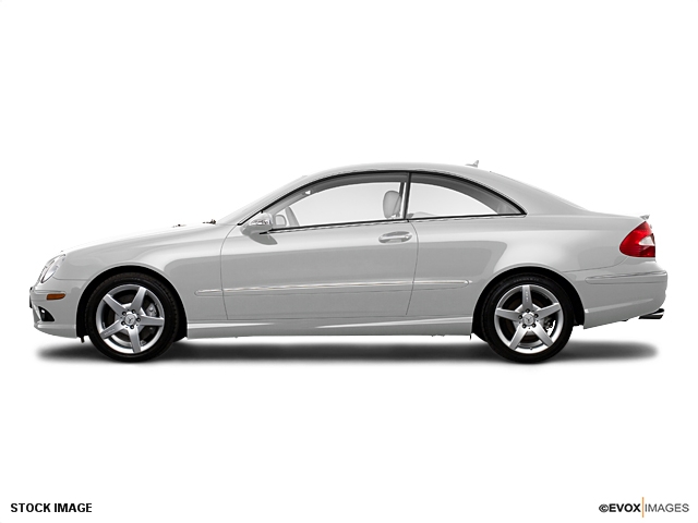 Mercedes-Benz CLK-Class 2009 photo 1