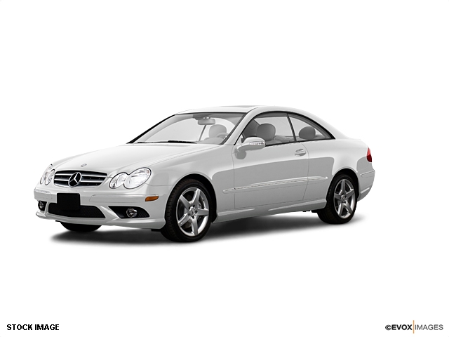 Mercedes-Benz CLK-Class 2009 photo 5