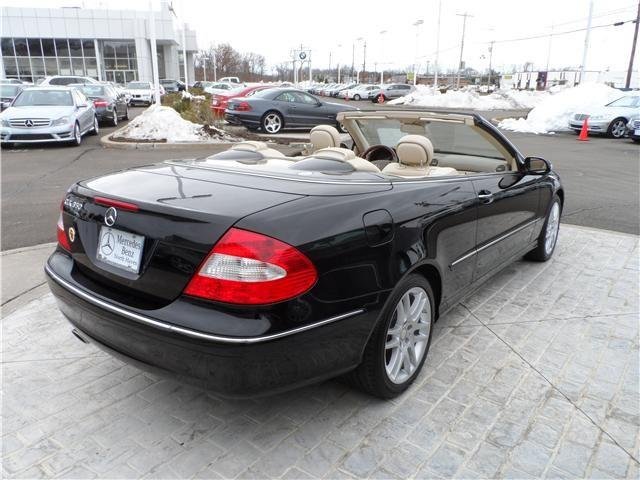 Mercedes-Benz CLK-Class 2009 photo 4