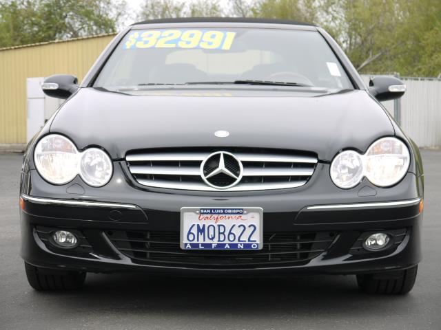 Mercedes-Benz CLK-Class 2009 photo 0
