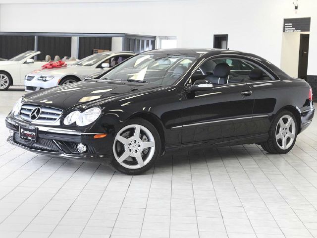 Mercedes-Benz CLK-Class 2009 photo 3