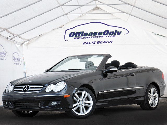 Mercedes-Benz CLK-Class 2009 photo 5
