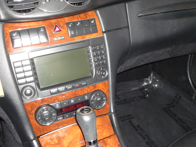 Mercedes-Benz CLK-Class 2009 photo 3