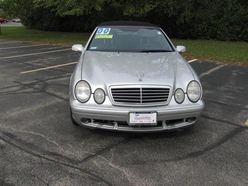 Mercedes-Benz CLK Class 2000 photo 1