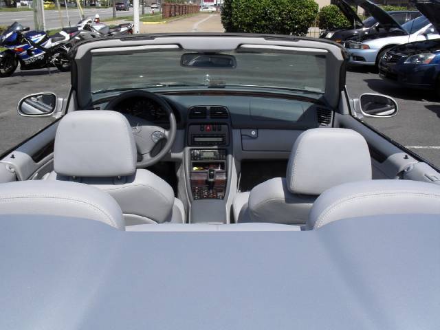 Mercedes-Benz CLK Class 2001 photo 5