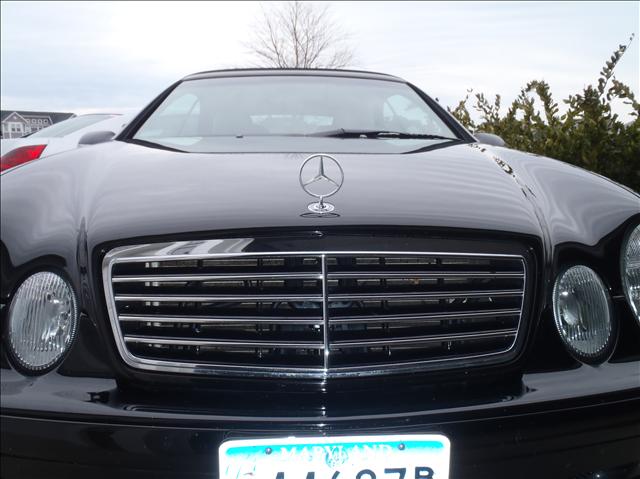Mercedes-Benz CLK Class 2001 photo 3