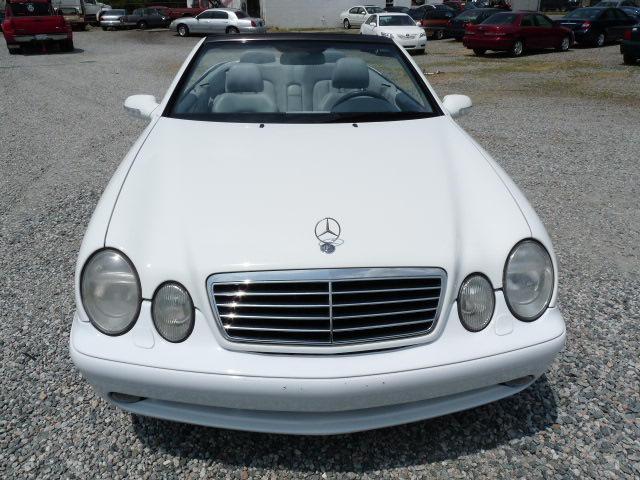 Mercedes-Benz CLK Class 2001 photo 1