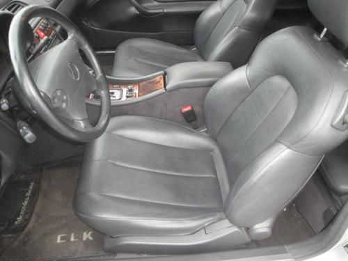 Mercedes-Benz CLK Class 2002 photo 3