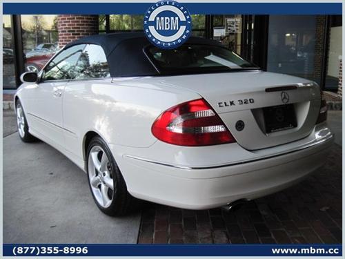Mercedes-Benz CLK Class 2005 photo 2