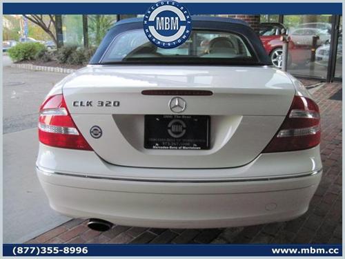 Mercedes-Benz CLK Class 2005 photo 3