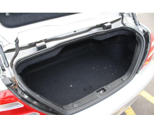 Mercedes-Benz CLK Class 2005 photo 2