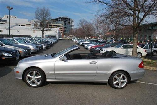 Mercedes-Benz CLK Class 2005 photo 2
