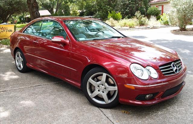Mercedes-Benz CLK Class 2005 photo 2
