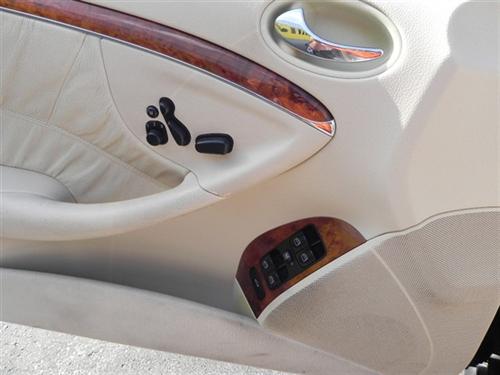 Mercedes-Benz CLK Class 2005 photo 4