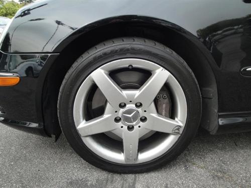 Mercedes-Benz CLK Class 2005 photo 2