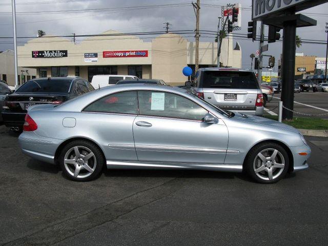 Mercedes-Benz CLK Class 2006 photo 2