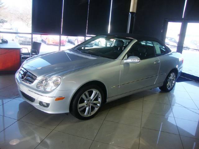 Mercedes-Benz CLK Class 2006 photo 1