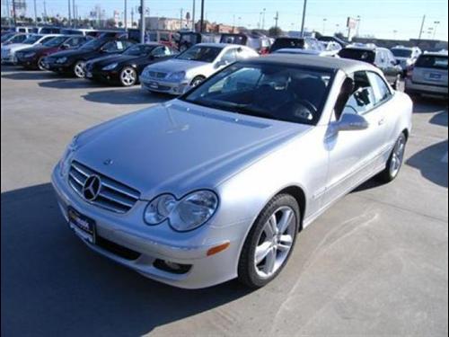 Mercedes-Benz CLK Class 2006 photo 2