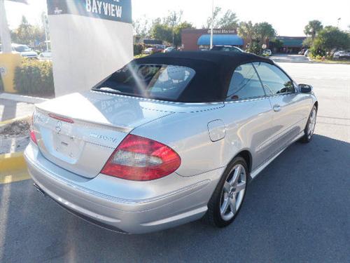 Mercedes-Benz CLK Class 2006 photo 1