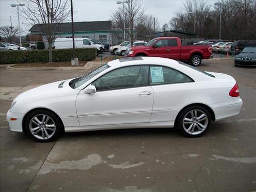 Mercedes-Benz CLK Class 2006 photo 1