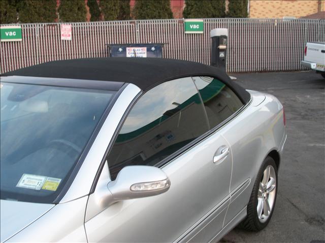 Mercedes-Benz CLK Class 2006 photo 1
