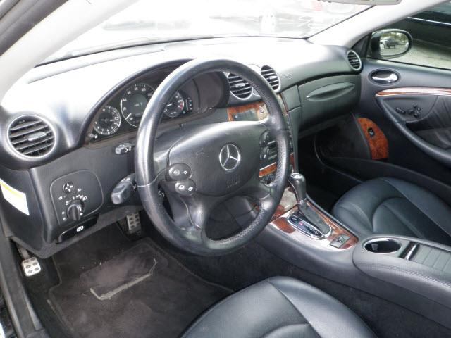 Mercedes-Benz CLK Class 2006 photo 4