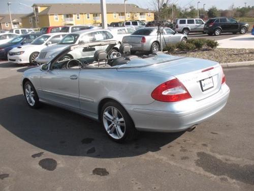Mercedes-Benz CLK Class 2006 photo 3