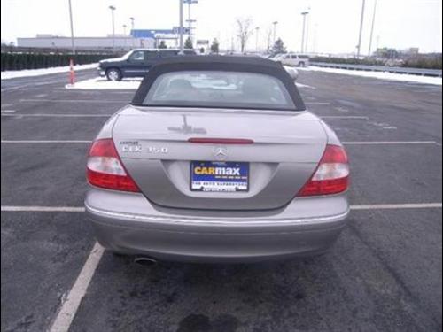 Mercedes-Benz CLK Class 2006 photo 2