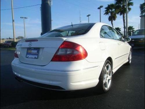 Mercedes-Benz CLK Class 2006 photo 4