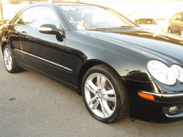 Mercedes-Benz CLK Class 2006 photo 1