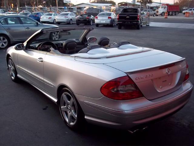 Mercedes-Benz CLK Class 2006 photo 4