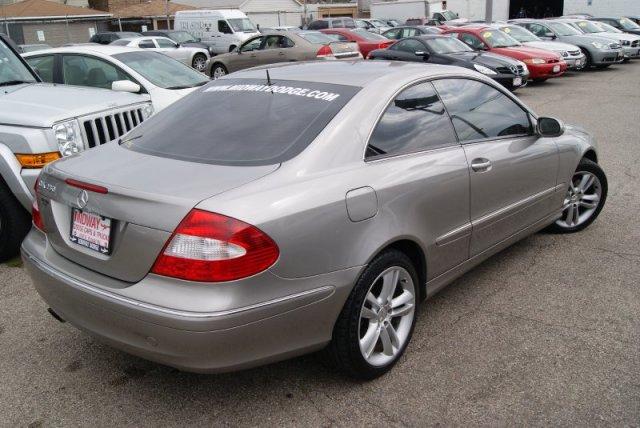 Mercedes-Benz CLK Class 2006 photo 3