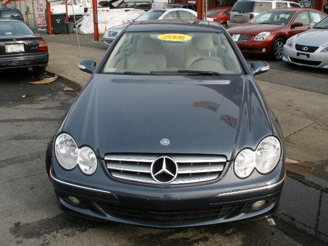 Mercedes-Benz CLK Class 2006 photo 1