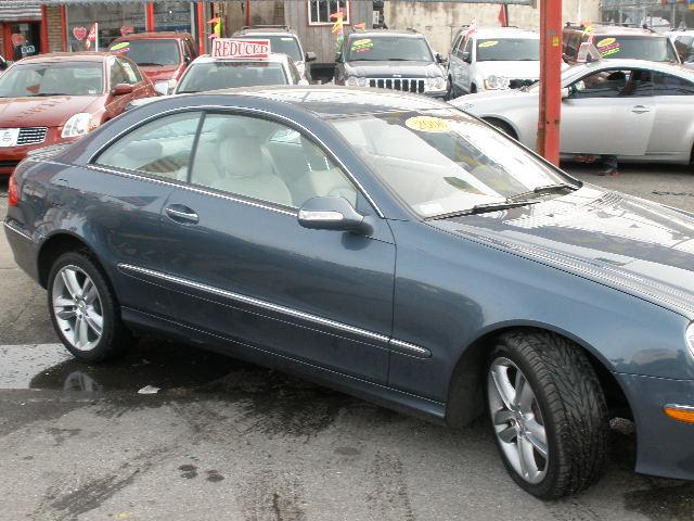 Mercedes-Benz CLK Class 2006 photo 3