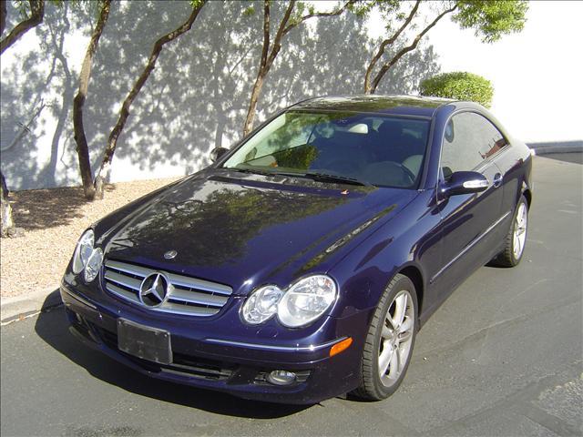 Mercedes-Benz CLK Class 2006 photo 1