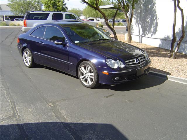 Mercedes-Benz CLK Class 2006 photo 4