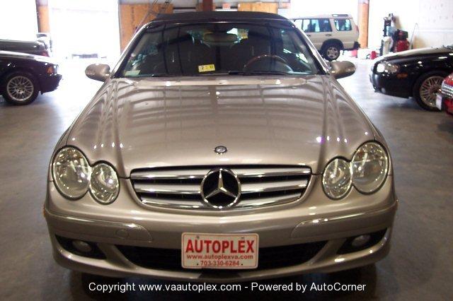 Mercedes-Benz CLK Class 2006 photo 1