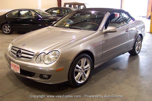 Mercedes-Benz CLK Class 2006 photo 2