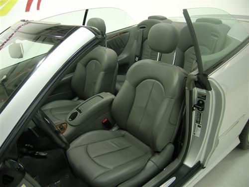 Mercedes-Benz CLK Class 2007 photo 3