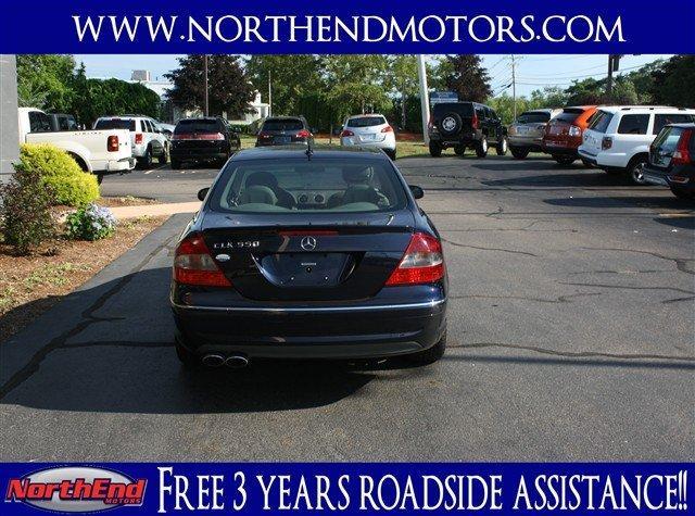 Mercedes-Benz CLK Class 2008 photo 2