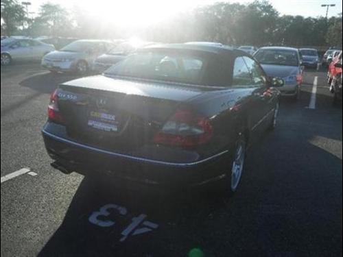 Mercedes-Benz CLK Class 2008 photo 4