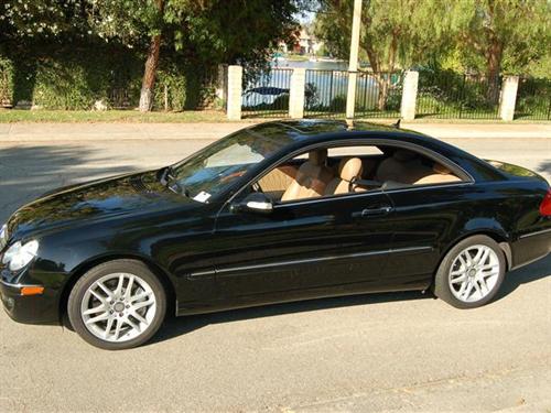 Mercedes-Benz CLK Class 2008 photo 1