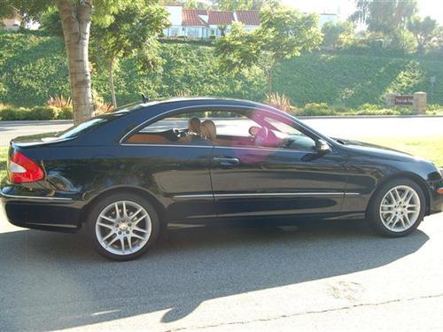 Mercedes-Benz CLK Class 2008 photo 3