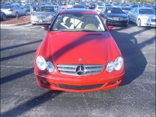 Mercedes-Benz CLK Class 2008 photo 1